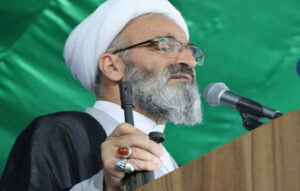 امام جمعه سمنان: دشمن با جنگ ترکیبی به دنبال کاهش تاب‌آوری اقتصادی در جامعه ایران است
