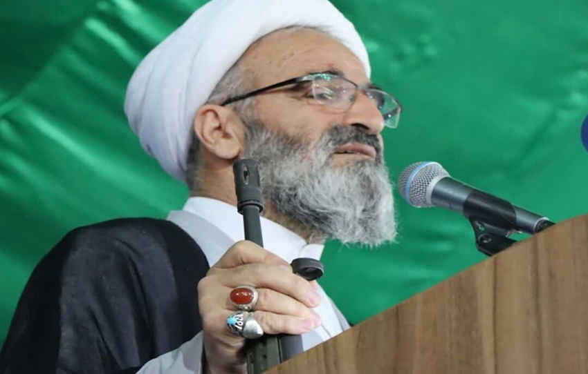 امام جمعه سمنان: دشمن با جنگ ترکیبی به دنبال کاهش تاب‌آوری اقتصادی در جامعه ایران است