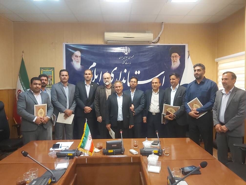 هشت شهردار ایلام پیشگام هوشمندسازی نشانی‌ها شدند