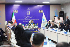 تغییر ریل در منطقه آزاد مهران از گذرگاه کالا تا کانون تبادلات تجاری