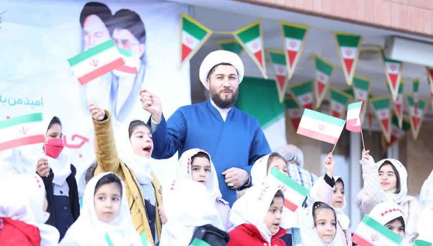معلم؛ حلقه اتصال علم و آینده
